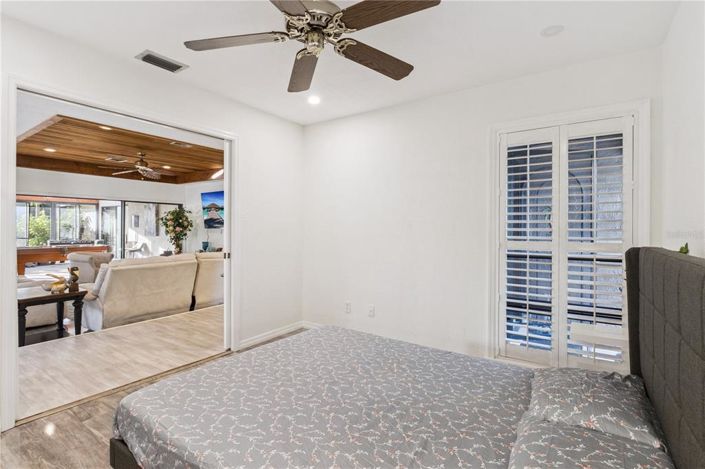 Image No.36-4 Bed House for sale