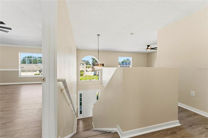 Image No.20-5 Bed House for sale