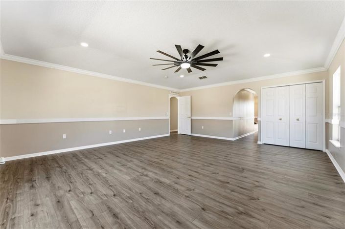 Image No.26-5 Bed House for sale