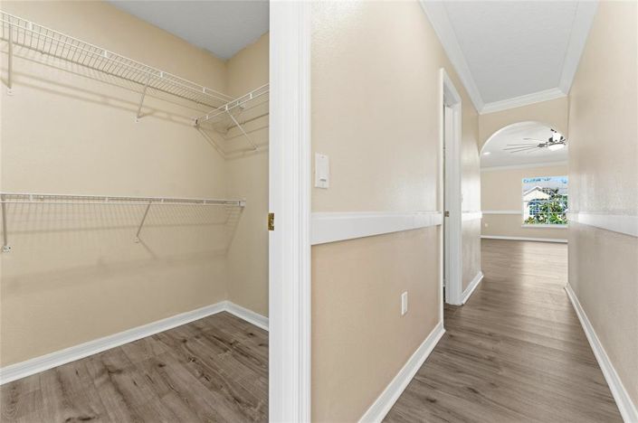 Image No.27-5 Bed House for sale