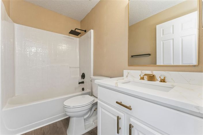 Image No.32-5 Bed House for sale