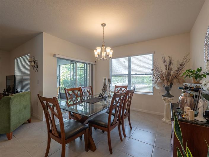 Image No.11-3 Bed House for sale