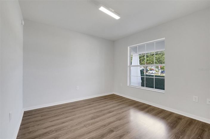 Image No.23-4 Bed House for sale