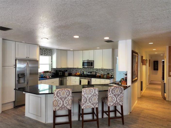 Image No.13-3 Bed House for sale