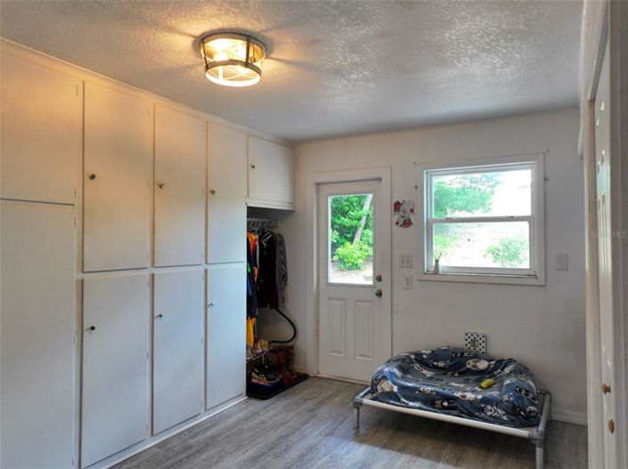 Image No.17-3 Bed House for sale