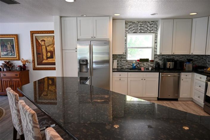 Image No.7-3 Bed House for sale