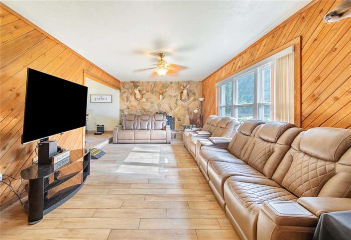 Image No.12-4 Bed House for sale