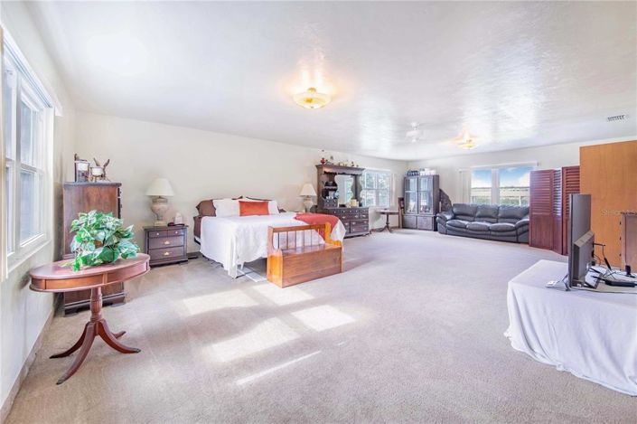 Image No.33-4 Bed House for sale