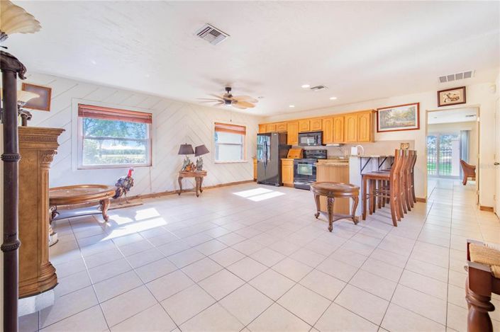 Image No.45-4 Bed House for sale