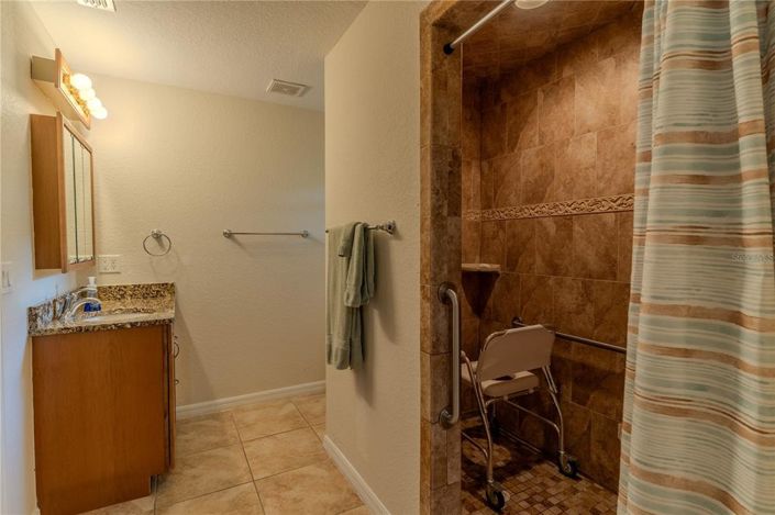 Image No.48-4 Bed House for sale