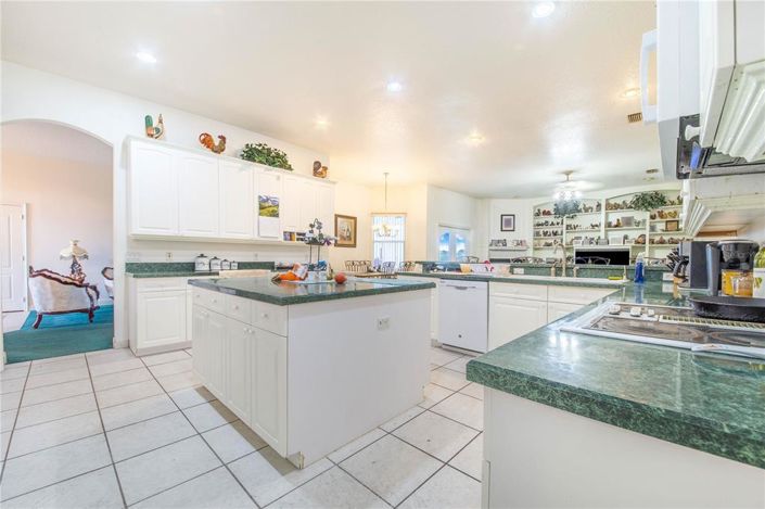 Image No.13-4 Bed House for sale