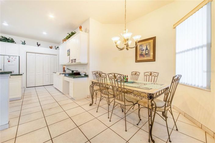 Image No.15-4 Bed House for sale