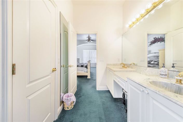 Image No.22-4 Bed House for sale