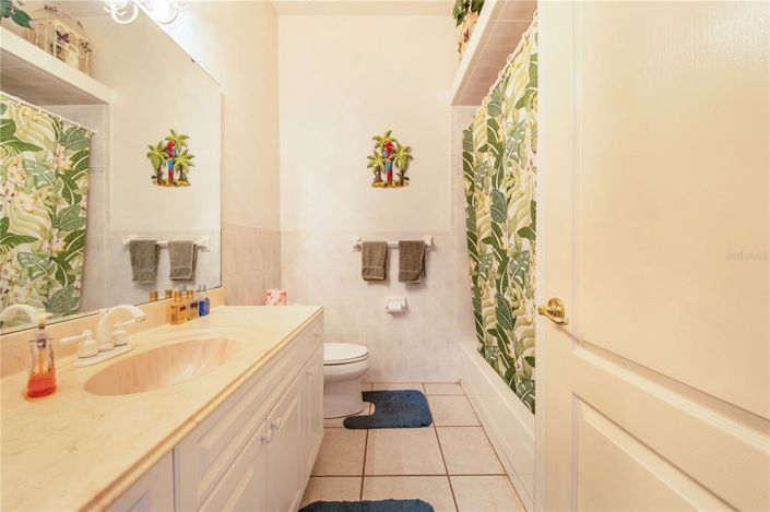 Image No.30-4 Bed House for sale