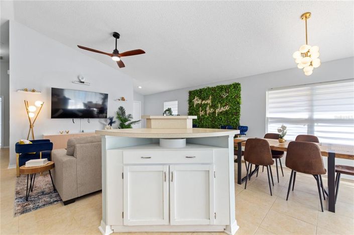 Image No.17-3 Bed House for sale