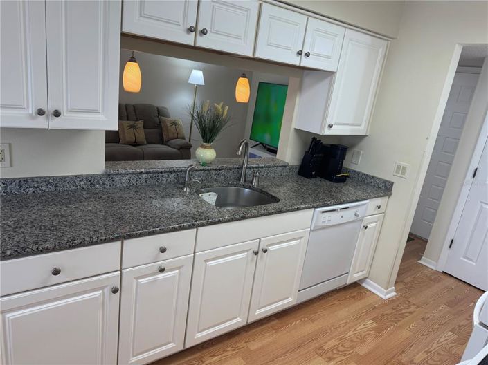 Image No.10-2 Bed Apartment for sale