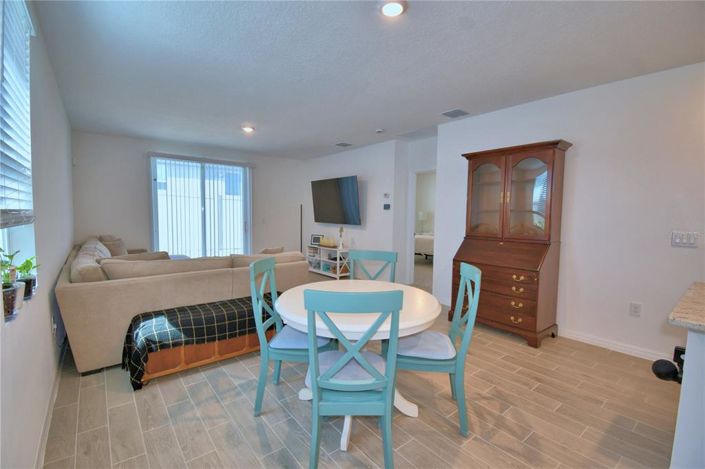 Image No.17-4 Bed House for sale