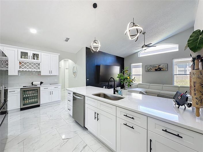 Image No.10-4 Bed House for sale