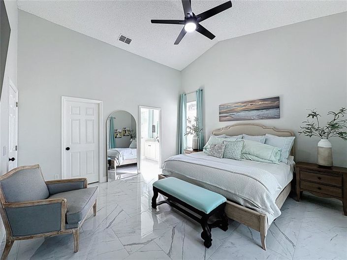 Image No.36-4 Bed House for sale