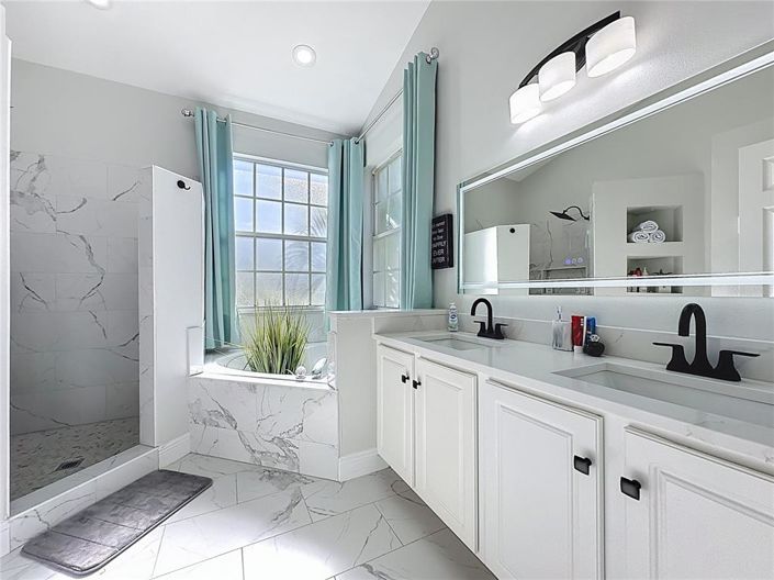 Image No.40-4 Bed House for sale