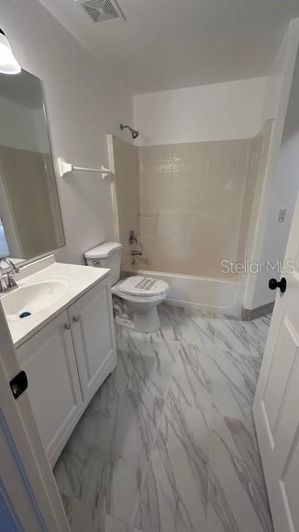 Image No.18-4 Bed House for sale