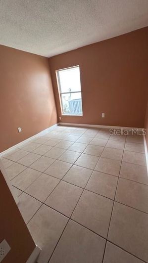 Image No.22-4 Bed House for sale