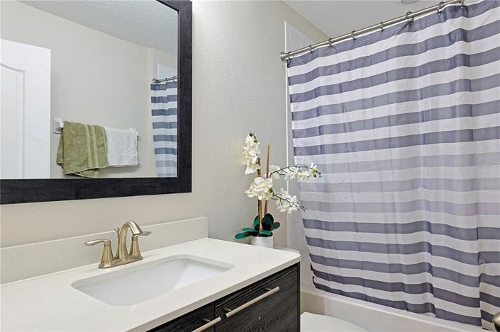 Image No.20-4 Bed House for sale