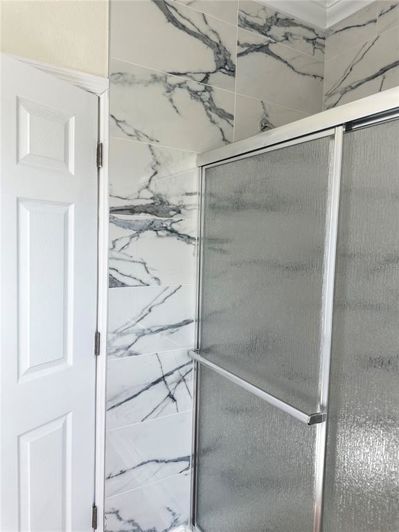 Image No.10-5 Bed House for sale