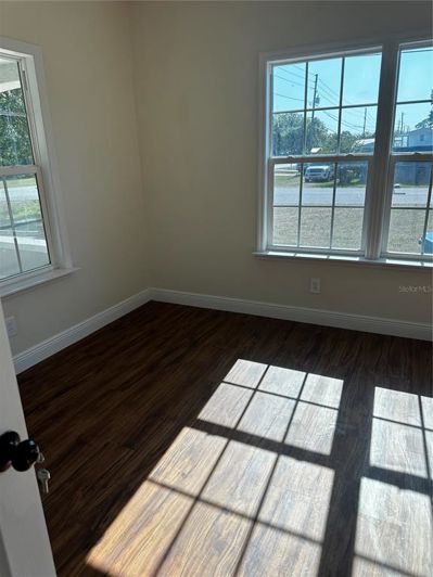 Image No.16-5 Bed House for sale