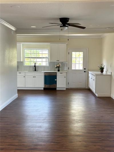 Image No.5-5 Bed House for sale