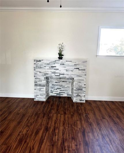 Image No.7-5 Bed House for sale