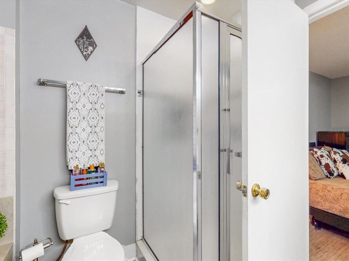 Image No.11-2 Bed Townhouse for sale