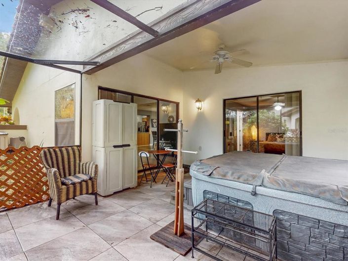 Image No.27-2 Bed Townhouse for sale