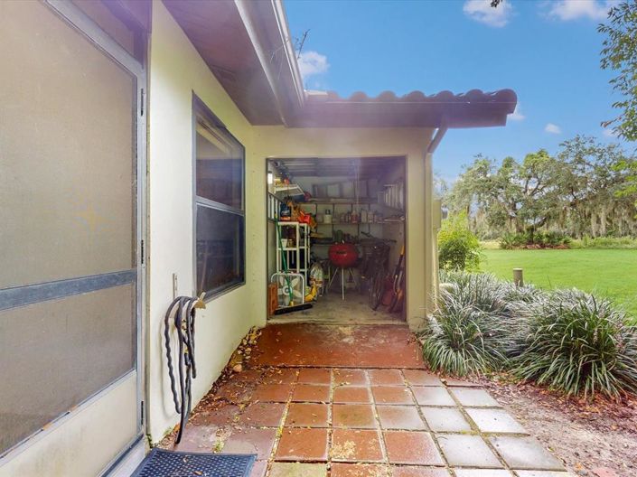 Image No.30-2 Bed Townhouse for sale