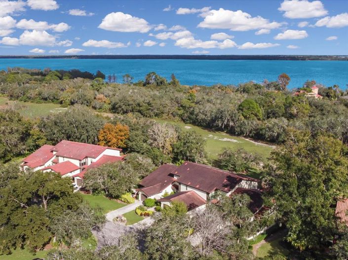 Image No.33-2 Bed Townhouse for sale