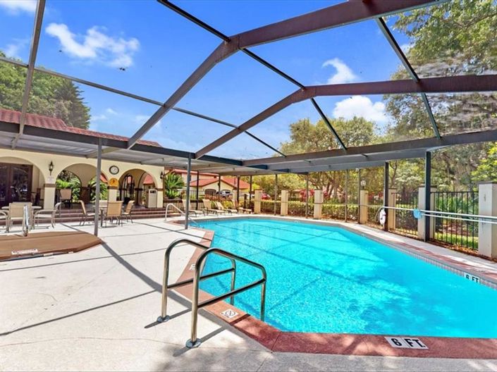 Image No.41-2 Bed Townhouse for sale