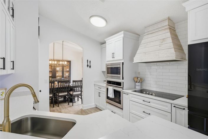 Image No.6-4 Bed House for sale