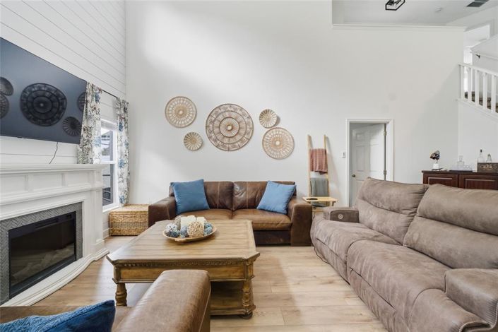 Image No.9-4 Bed House for sale