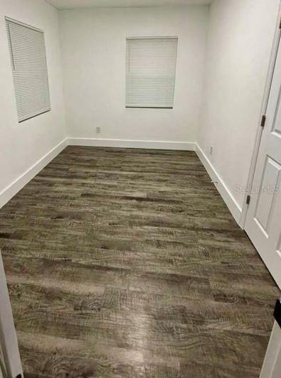 Image No.18-4 Bed House for sale