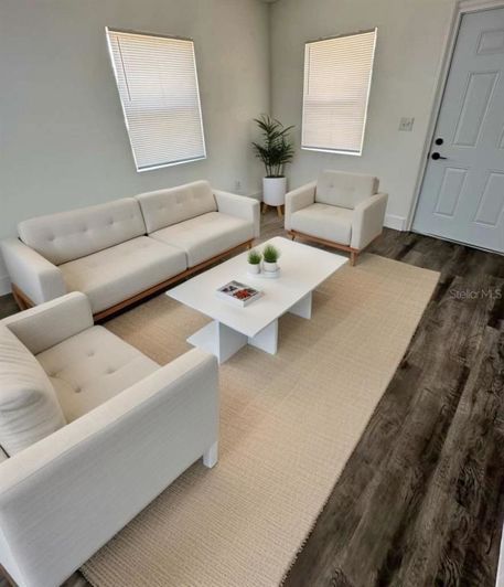 Image No.3-4 Bed House for sale