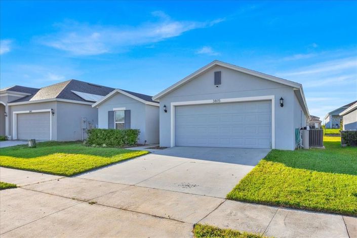 Image No.2-4 Bed House for sale