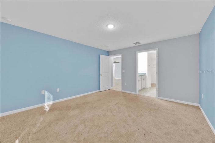 Image No.24-4 Bed House for sale