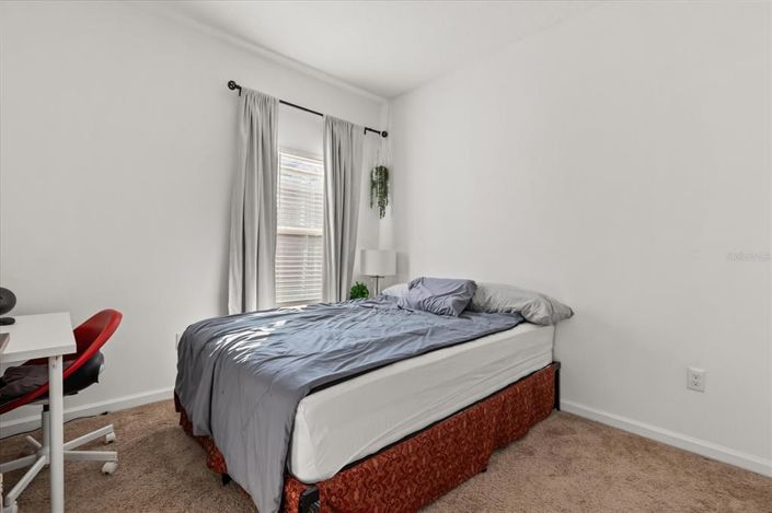 Image No.18-4 Bed House for sale