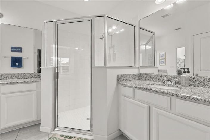 Image No.21-4 Bed House for sale