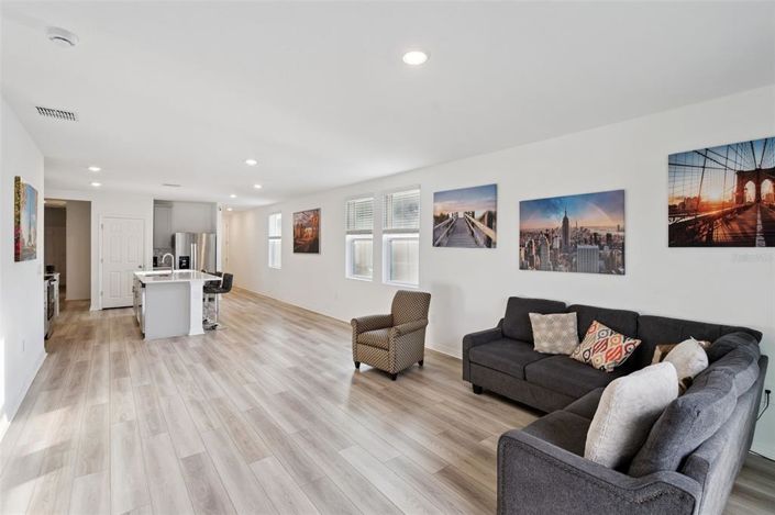 Image No.3-Maison de 4 chambres à vendre à Saint John