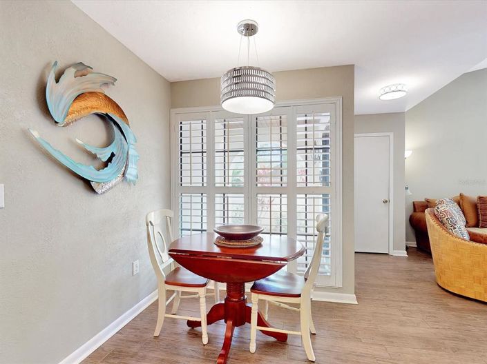 Image No.10-2 Bed Townhouse for sale