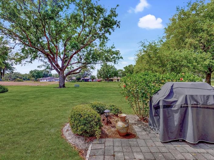 Image No.28-2 Bed Townhouse for sale