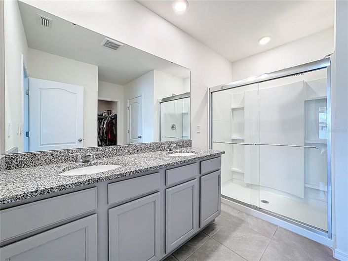 Image No.19-4 Bed House for sale