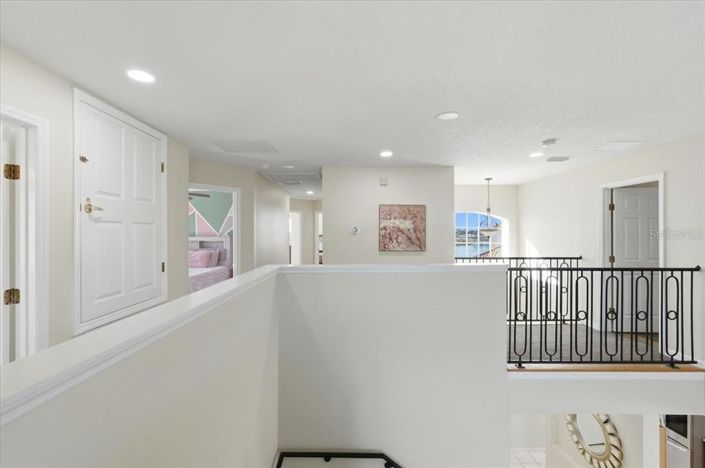 Image No.21-5 Bed House for sale