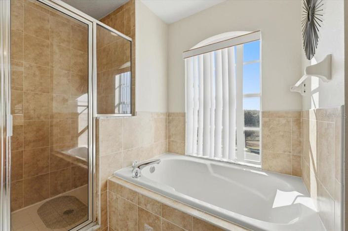 Image No.27-5 Bed House for sale